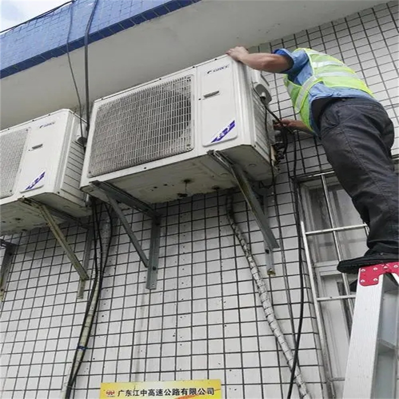 深圳龙华莱蒙水榭春天给挂式空调加氟需要多少钱